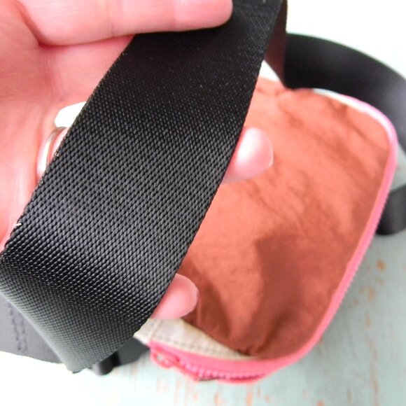 Lululemon Everywhere Belt Bag TERRACOTTA/BEIGE COLORBLOCK - Picture 7 of 9